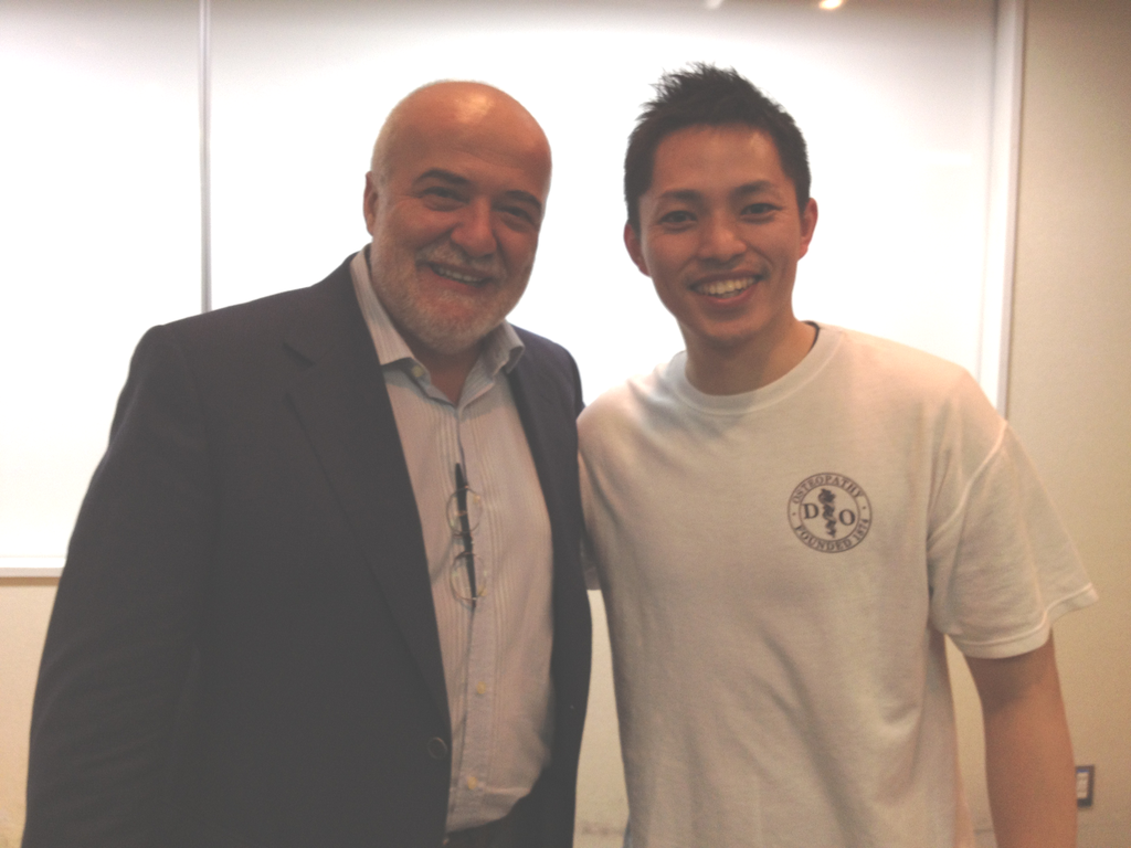 院長とアメリカ人